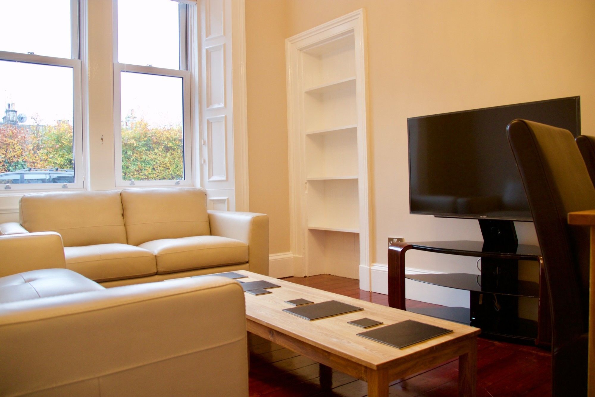 2 Bedroom Flat Off Leith Walk Accommodates 7 Edinburgh Bagian luar foto